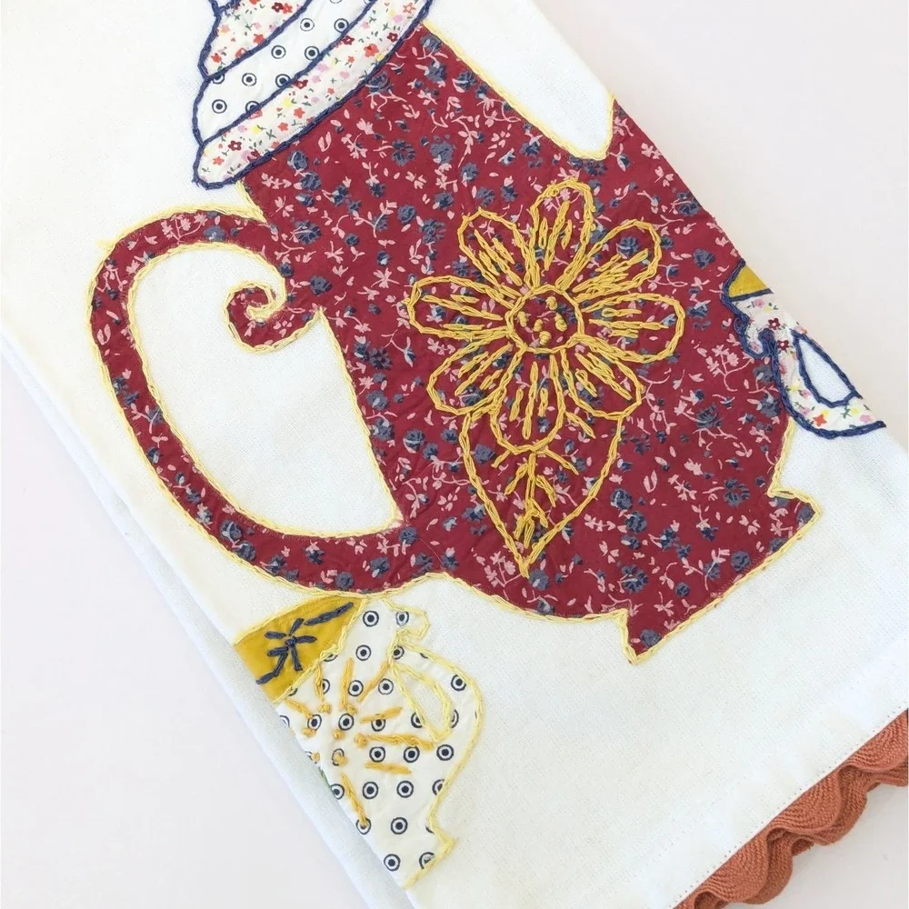 2010 Anthropologie Dish Towel Applique Teapot Tea Cups Floral Fabric INDIA New